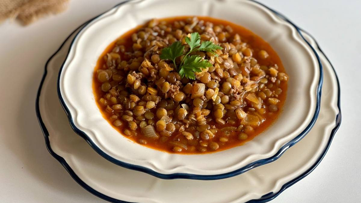 Protein deposu, anne eli değmiş gibi: Tam kıvamında yeşil mercimek yemeği tarifi