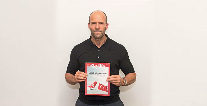 Jason Statham'dan 'milli irade' fotoğrafı