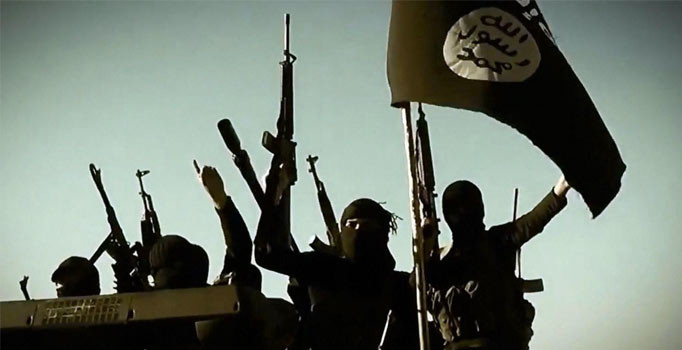 Terör örgütü IŞİD'e hem Irak'ta hem de Suriye'de darbe
