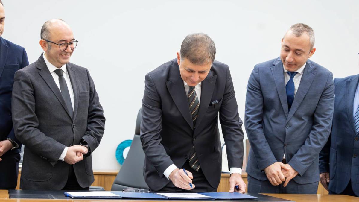 Başkan Tugay’dan tarihi imza: İzmir’in simgesi yerinde yeniden hayat bulacak