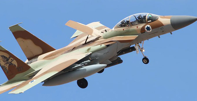 İsrail, Suriye'ye ait 4 askeri hedefi vurdu