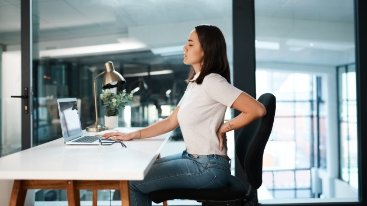 Oturma şeklinizin bir anlamı var! Beyin sağlığınız hakkında bilgi veriyor: Bu şekilde oturmak demansa yol açıyor