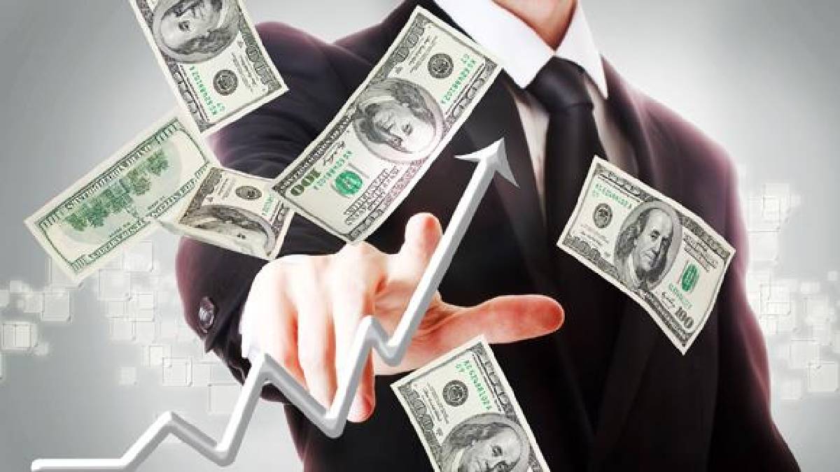 Dedikoduyu farklı bir boyuta taşıdı! Mahallenin ayaklı gazetesi dedikodu satarak 2 ev sahibi oldu