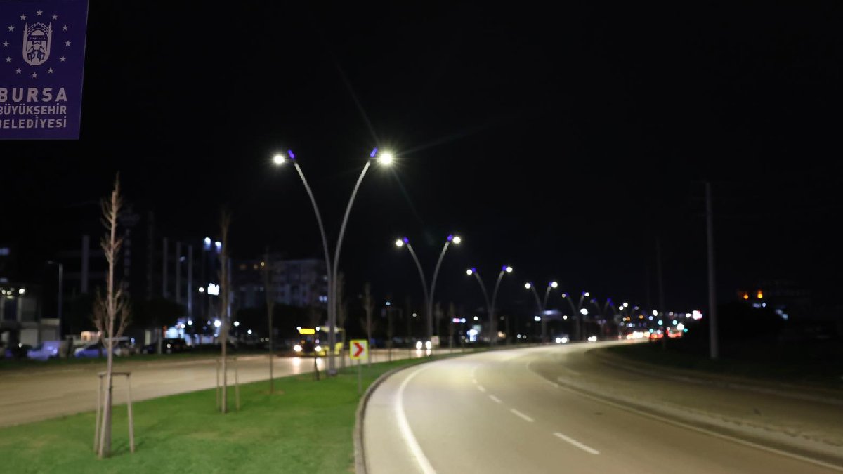 Çalı Yolu Büyükşehir ile aydınlandı