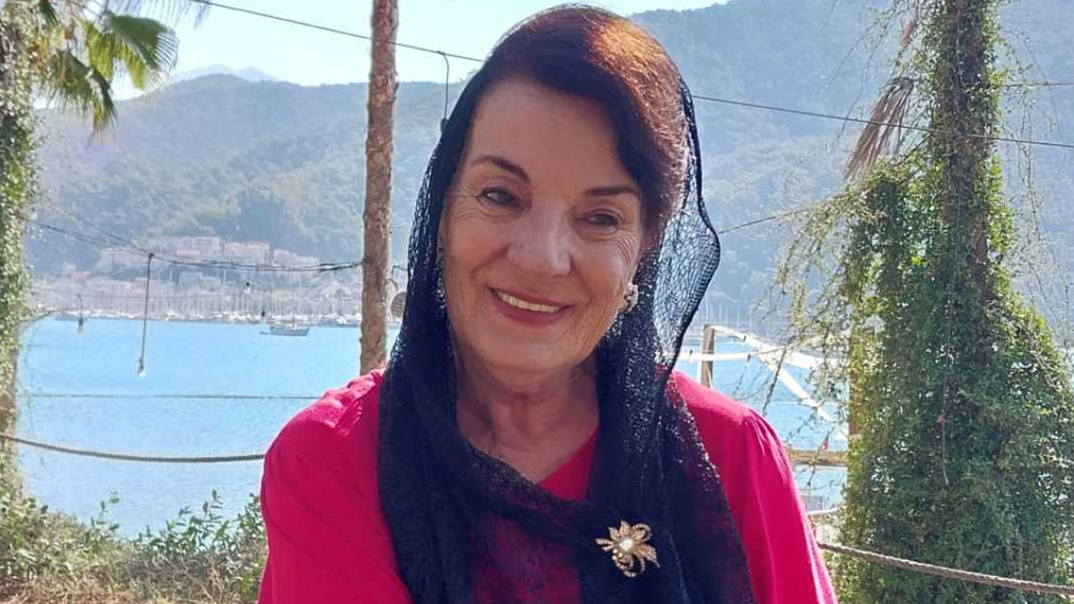 Yeşilçam'ın emektar ismi Nevin Efe hayatını kaybetti