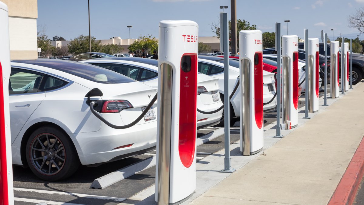 Elektrikli araç sahiplerine müjde! Karadeniz'e yolu düşenlere can suyu olacak: Tesla Supercharger Samsun'da hizmete girdi: