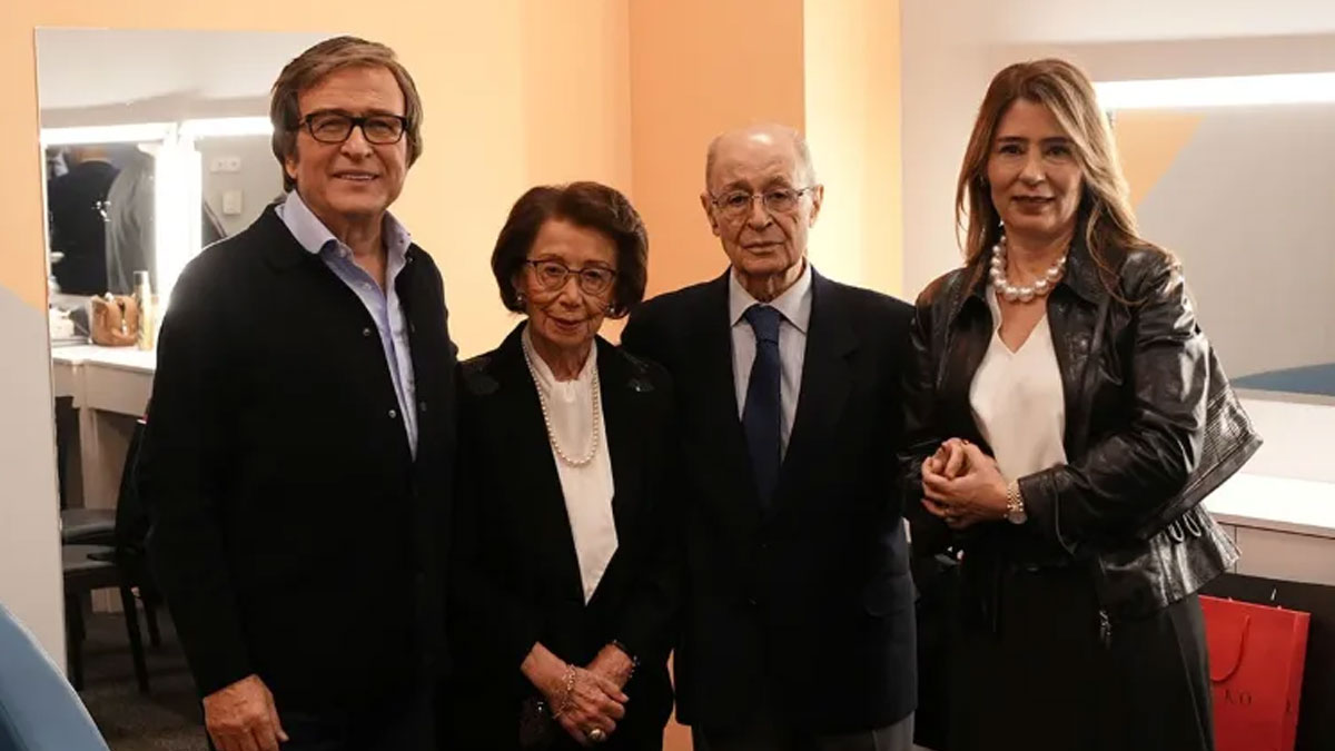 Uzun süre sonra ortaya çıktı: Ahmet Necdet Sezer, Erol Evgin konserinde