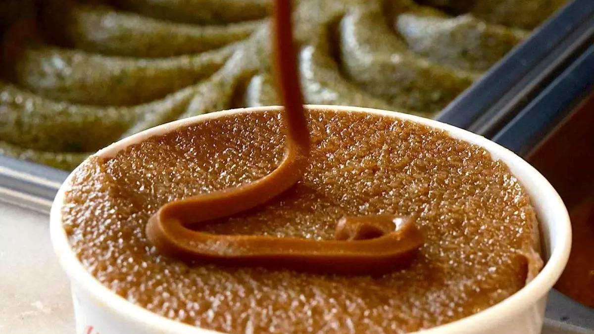 4’üncü kuşak olarak eşsiz lezzeti vatandaşa sunuyor! Geleneğe modern dokunuş: 400 şube müşteri akını yaşıyor