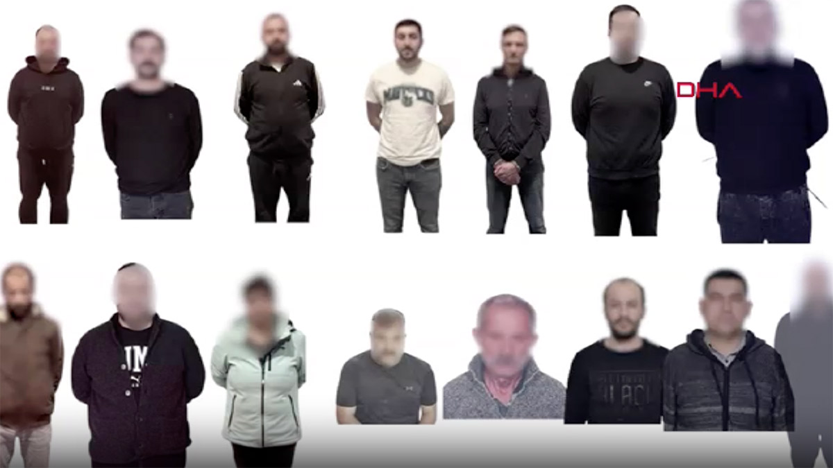 Yurt dışında aranan 15 suçlu Türkiye'ye getirildi