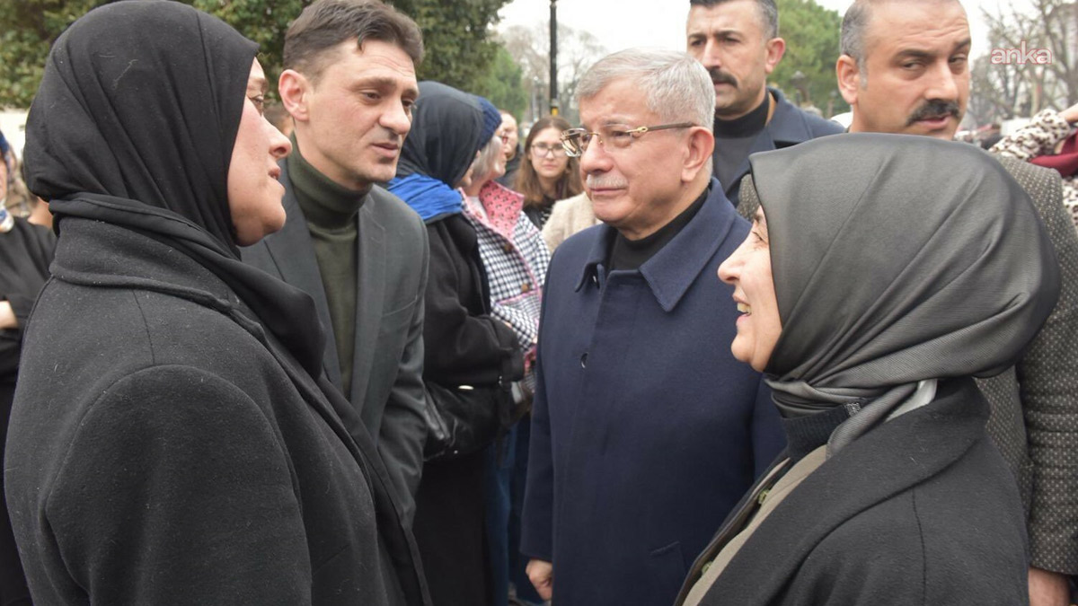 Davutoğlu, Ahmet Minguzzi için düzenlenen mevlit programına katıldı