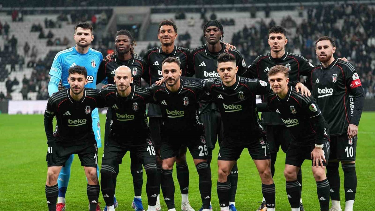 CANLI ANLATIM: Beşiktaş, Alanyaspor'u ağırlıyor