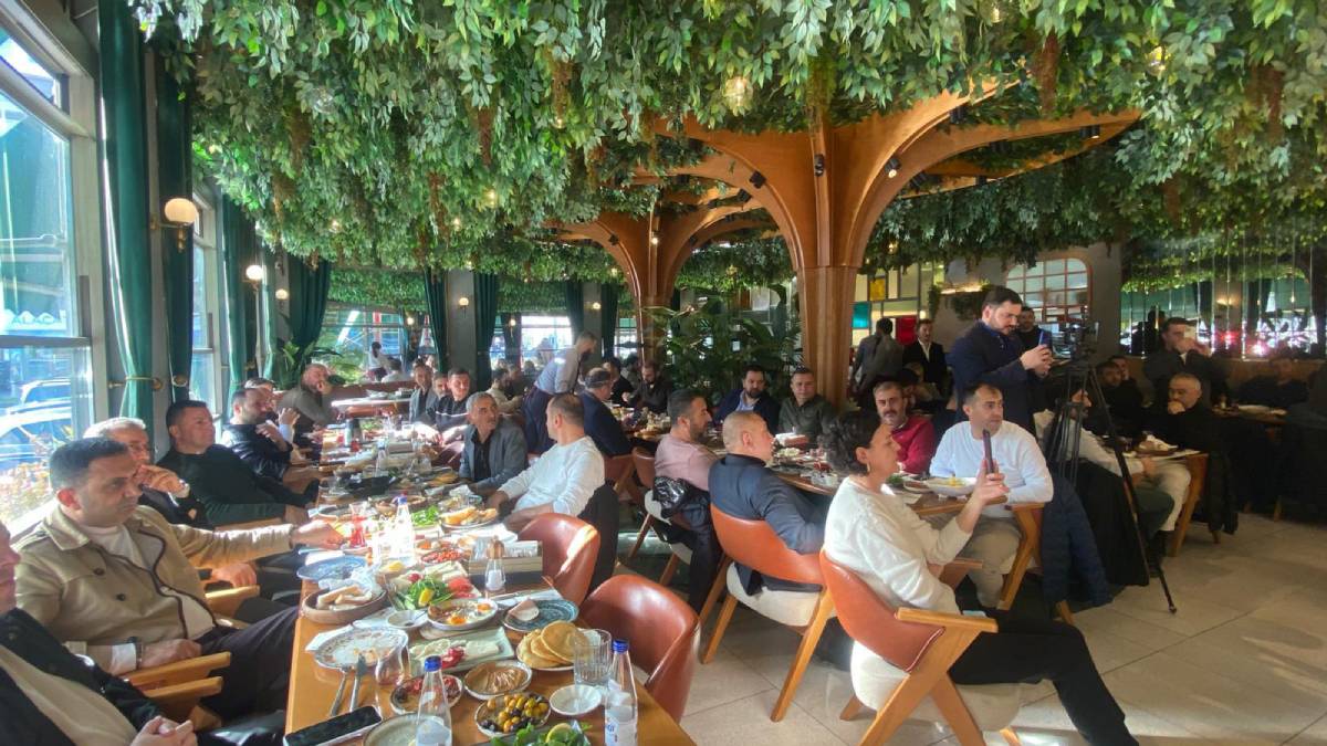 Başkan Sarıkurt, Ordulu iş insanlarıyla bir araya geldi