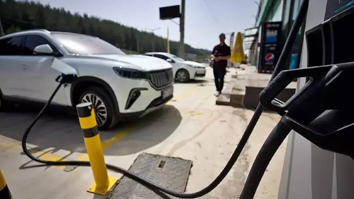 Elektriklide Türkiye pazarının yıldızı: Tesla ya da Togg değil!
