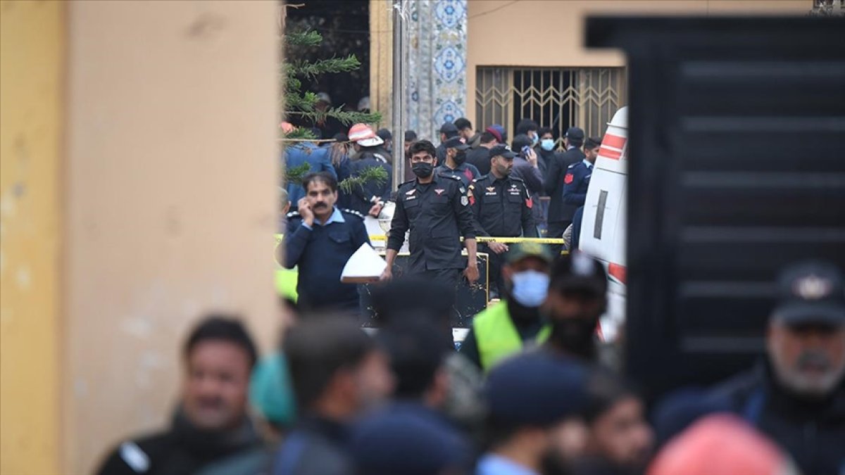 Pakistan’da camiye yönelik saldırıda ölü sayısı 38’e yükseldi