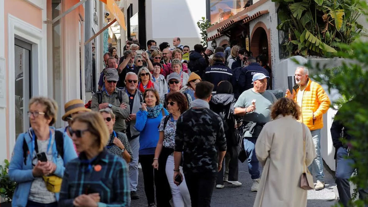 Turizm cennetinde turist istilasına fren: Tur grupları ve rehberler kısıtlandı