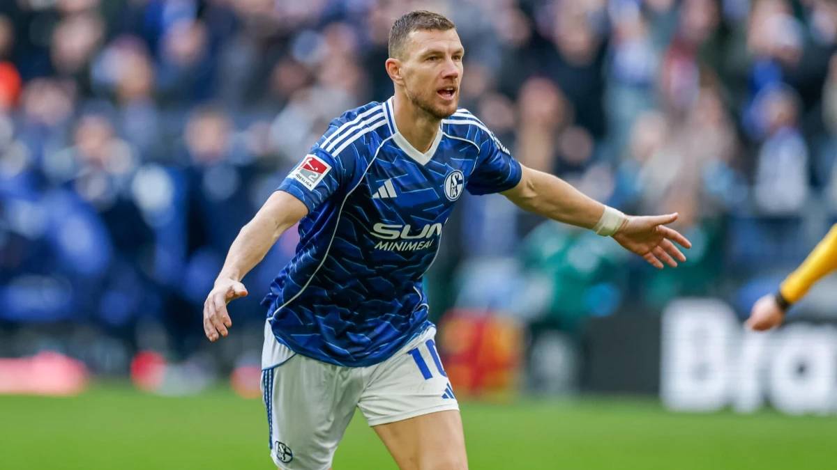 Edin Dzeko, Bundesliga'da tarihe geçti