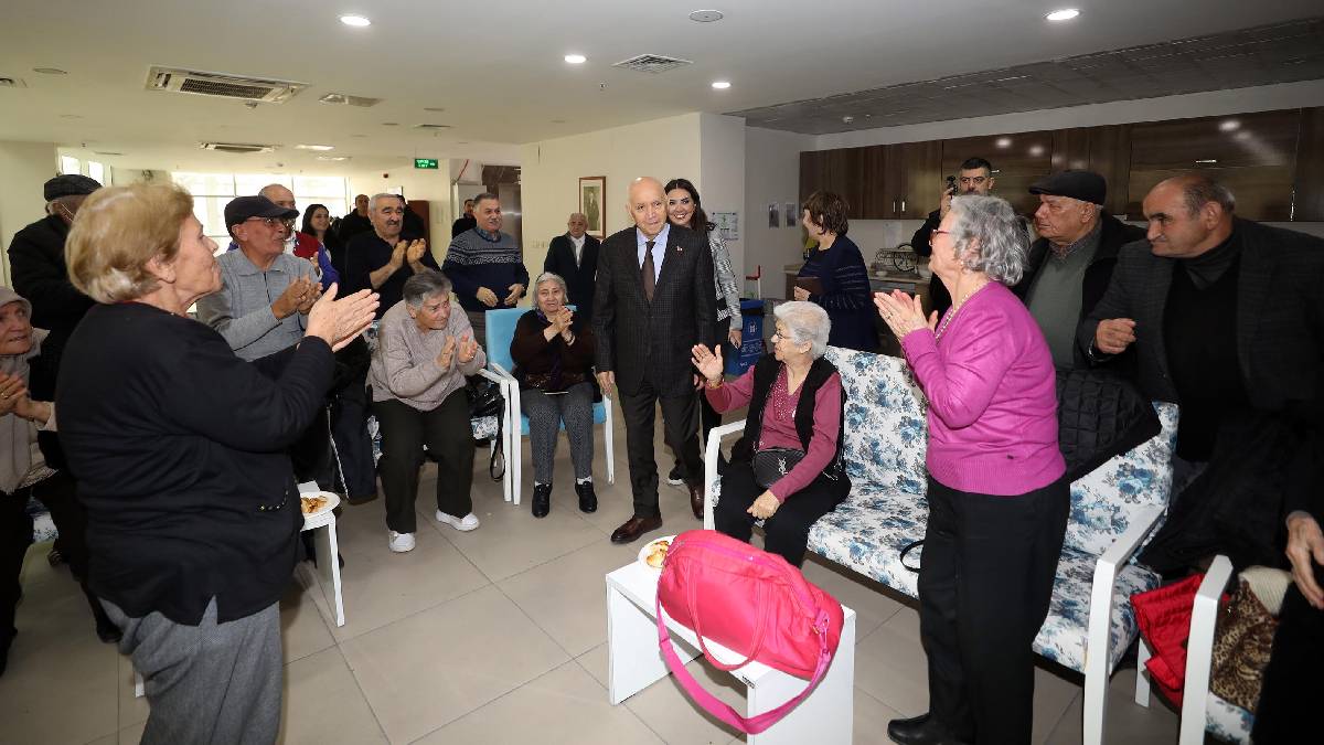 Başkan Yaşar, vatandaşların müzik keyfine ortak oldu