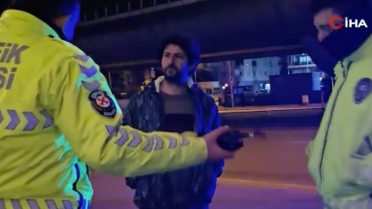 Alkollü ve ehliyetsiz yakalanan sürücü kendini savundu: 'Kız arkadaşıma öğretiyordum'