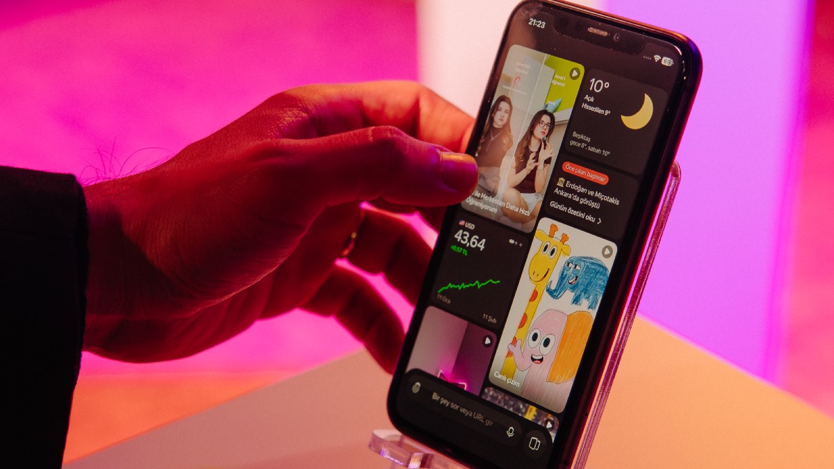 Yandex Türkiye’den yapay zekâ destekli süper uygulama