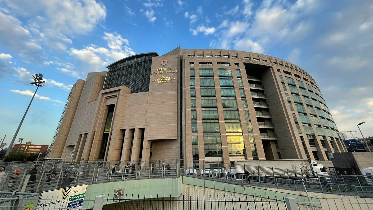 İstanbul merkezli 'kara para' operasyonu: 9 şirkete el konuldu