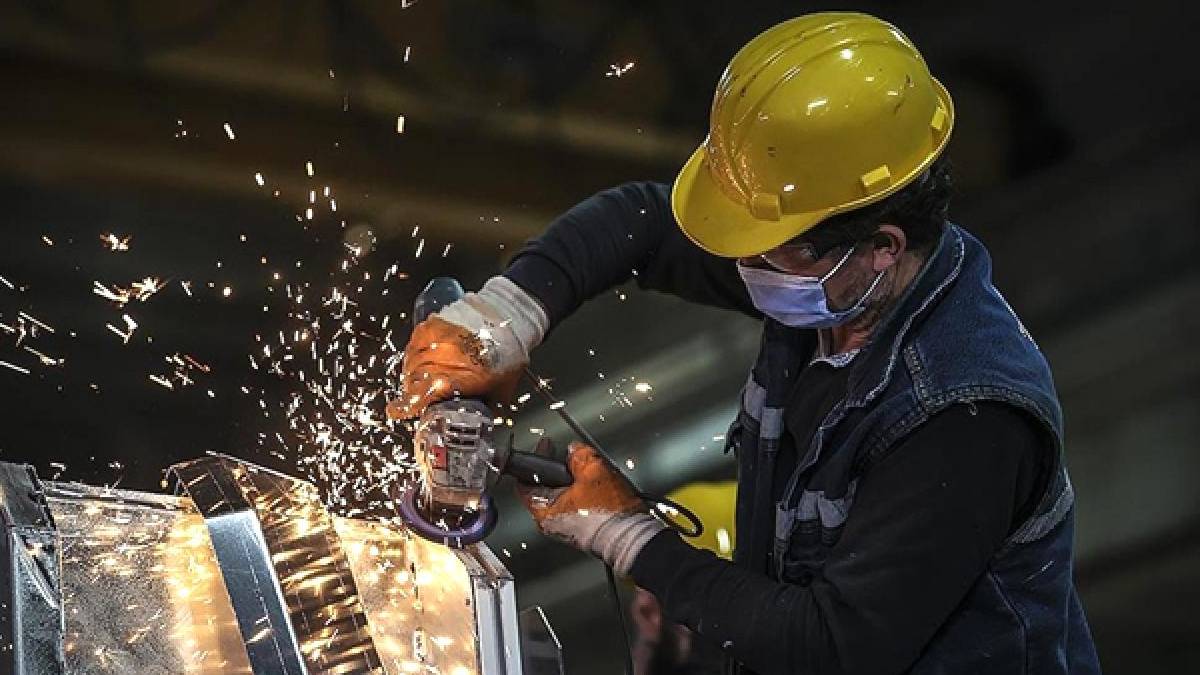 Türkiye’de ücretli çalışan sayısı yıllık yüzde 1,2 arttı: Sanayide kan kaybı, inşaatta yükseliş var