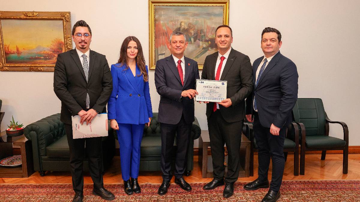 Başkan Eşki ELoGE Ödülü’nü Ankara’da aldı