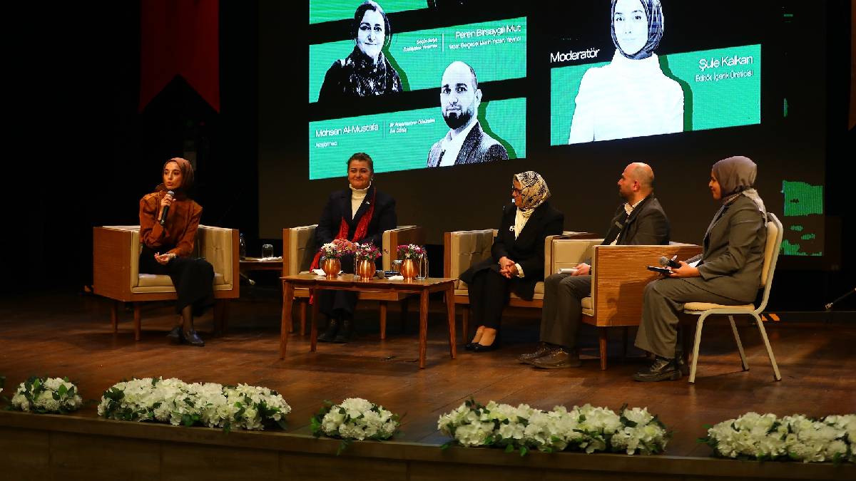 Gaziantep Büyükşehir’in ev sahipliğinde “Yeşil Otobüs” Belgesel Filmi’nin ilk gösterimi yapıldı