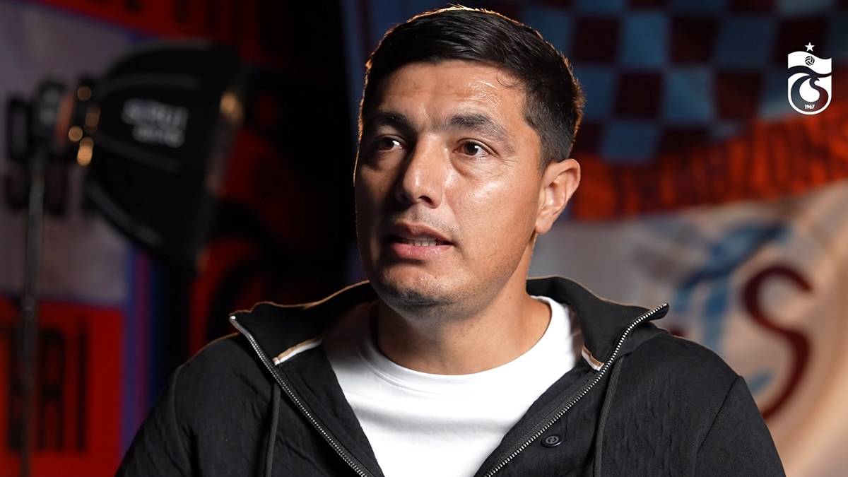 Trabzonspor'un davetlisi olarak Trabzon'a gelen Cardozo: Trabzon'da kendimi özel hissettim