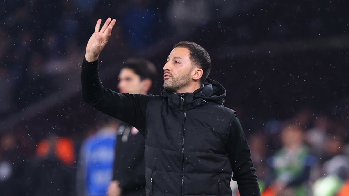 Fenerbahçe Teknik Direktörü Trabzonspor maçı biter bitmez maçın yıldızını açıkladı:  Savunma ve hücum aksiyonları çok iyiydi