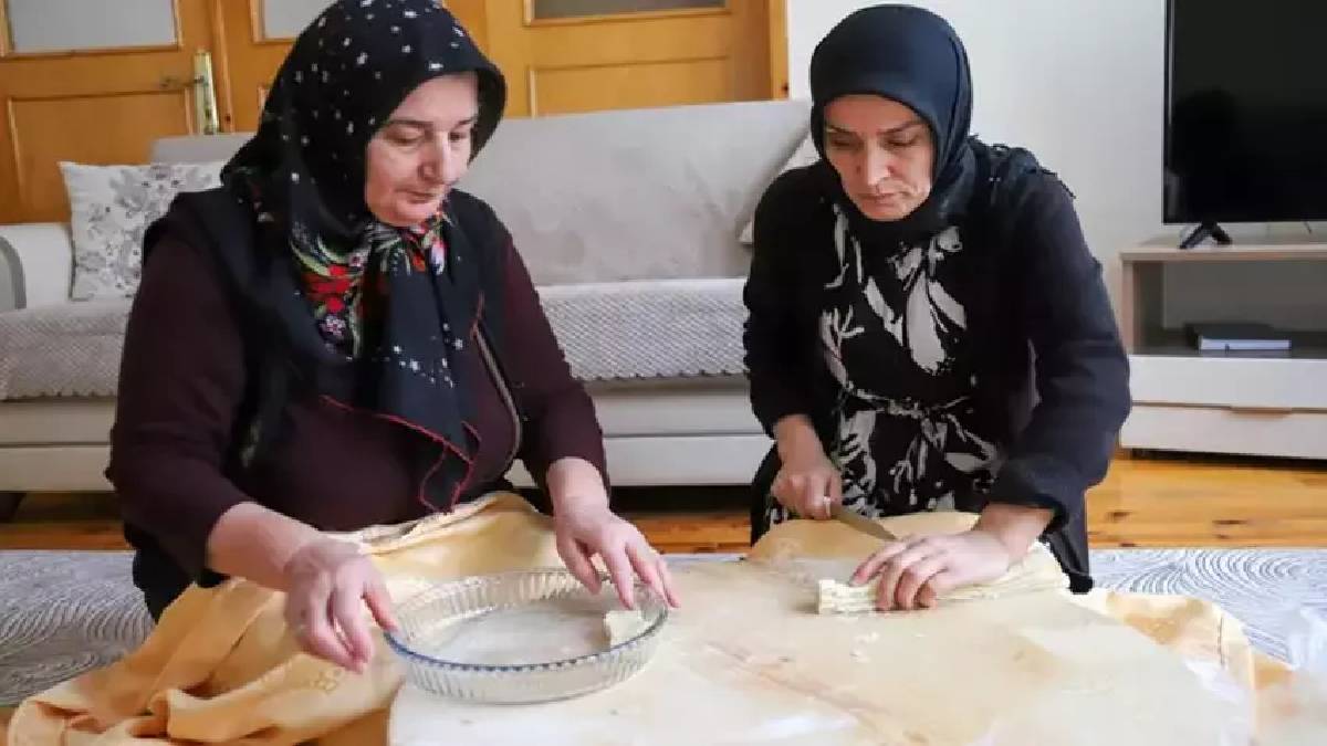 Kadınlar imece usulü yapıyor, hem iftarda hem sahurda yapılıyor! Coğrafi işaretli lezzet Ramazan’a hazırlanıyor