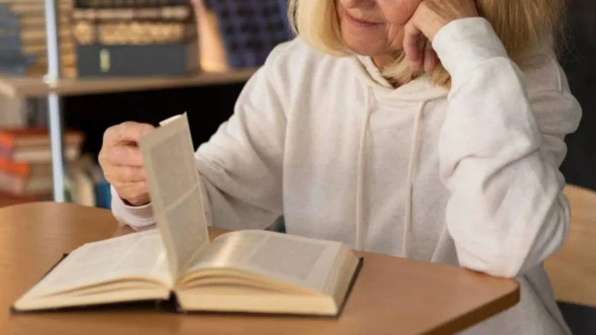 Demansla mücadelede en etkili yol: okuma ve yazma