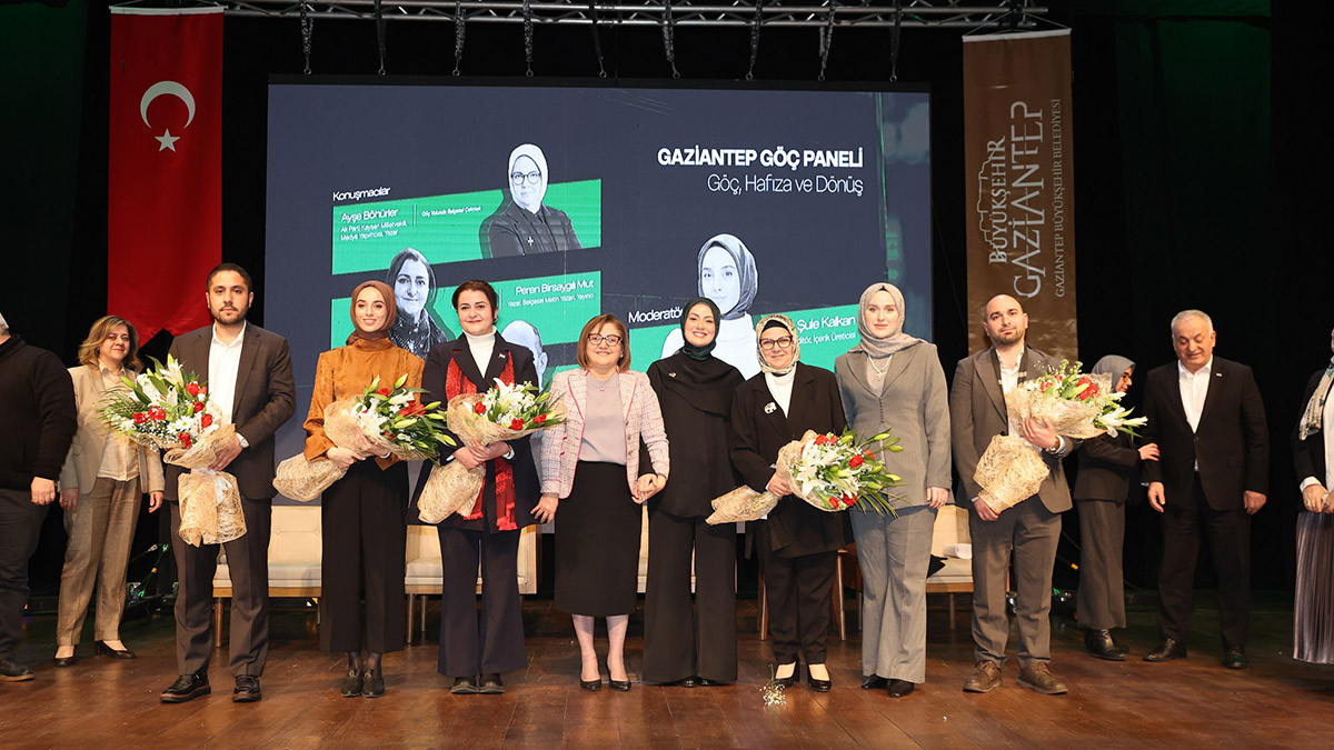 Gaziantep'te 'Yeşil Otobüs' filminin ilk gösterimi yapıldı