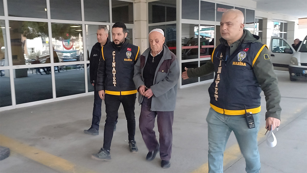 80 yaşındaki adam 72 yaşındaki karısını uykusunda katletti: 'Babaannenizi öldürdüm gelin alın'