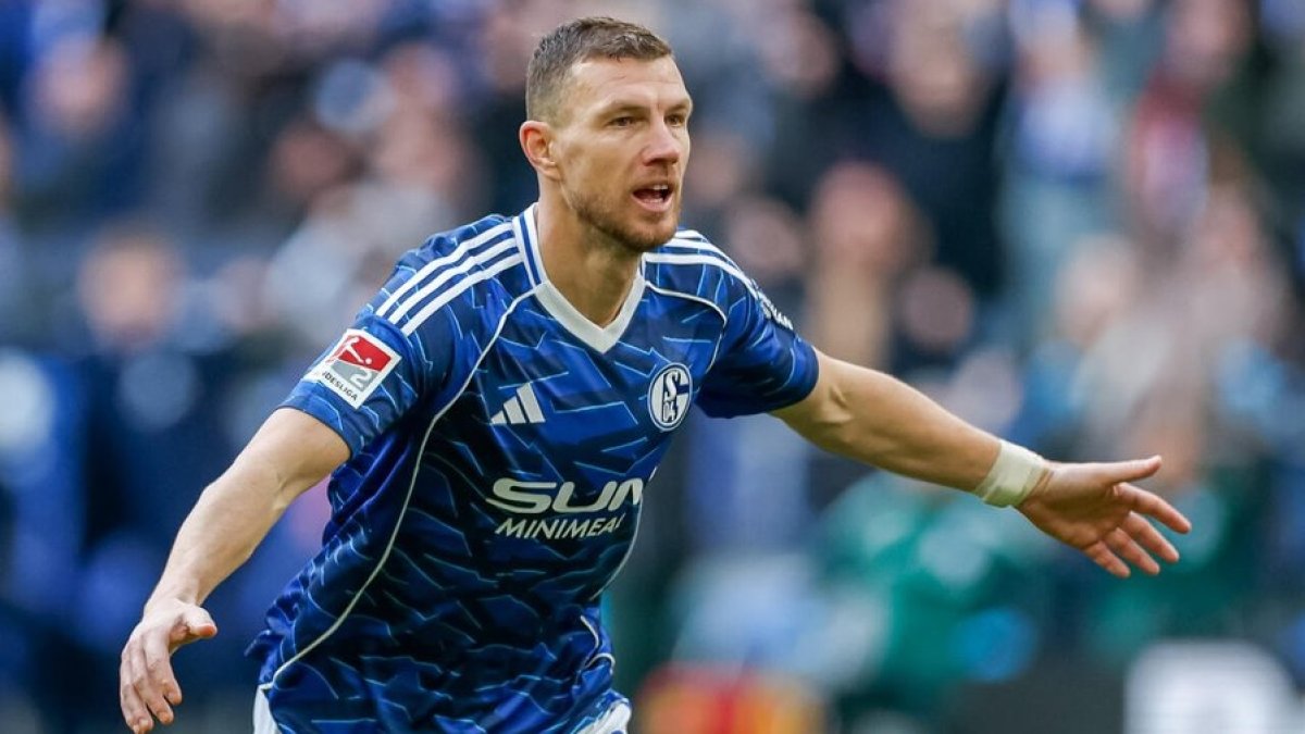 Almanya'da Edin Dzeko fırtınası: Tecrübeli golcünün 2 asisti galibiyeti getirdi