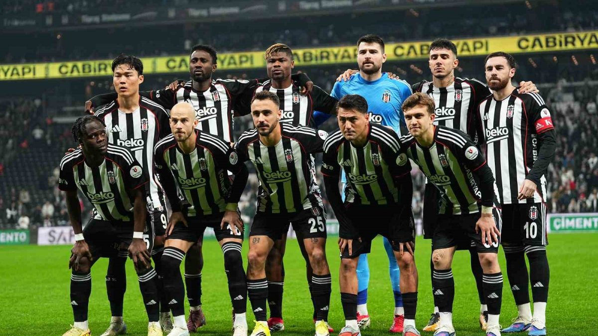 CANLI ANLATIM: Beşiktaş, Başakşehir deplasmanında