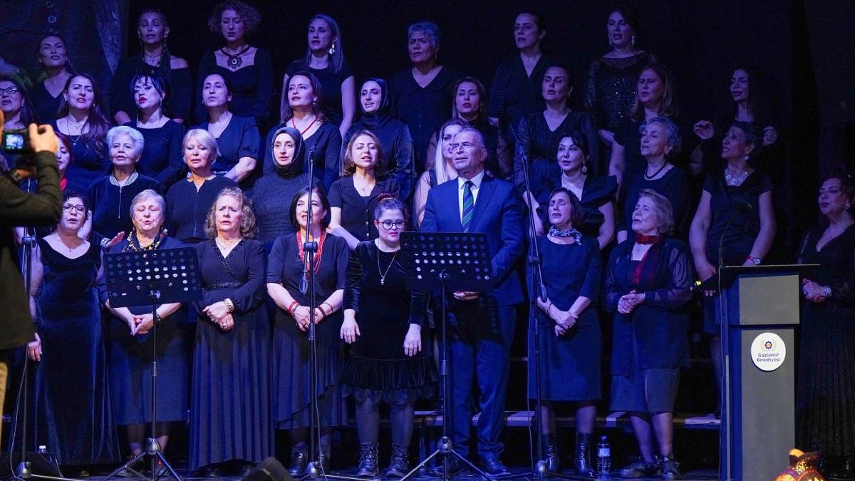 Gaziemir Belediyesi Türk Halk Müziği Korosu’ndan unutulmaz konser