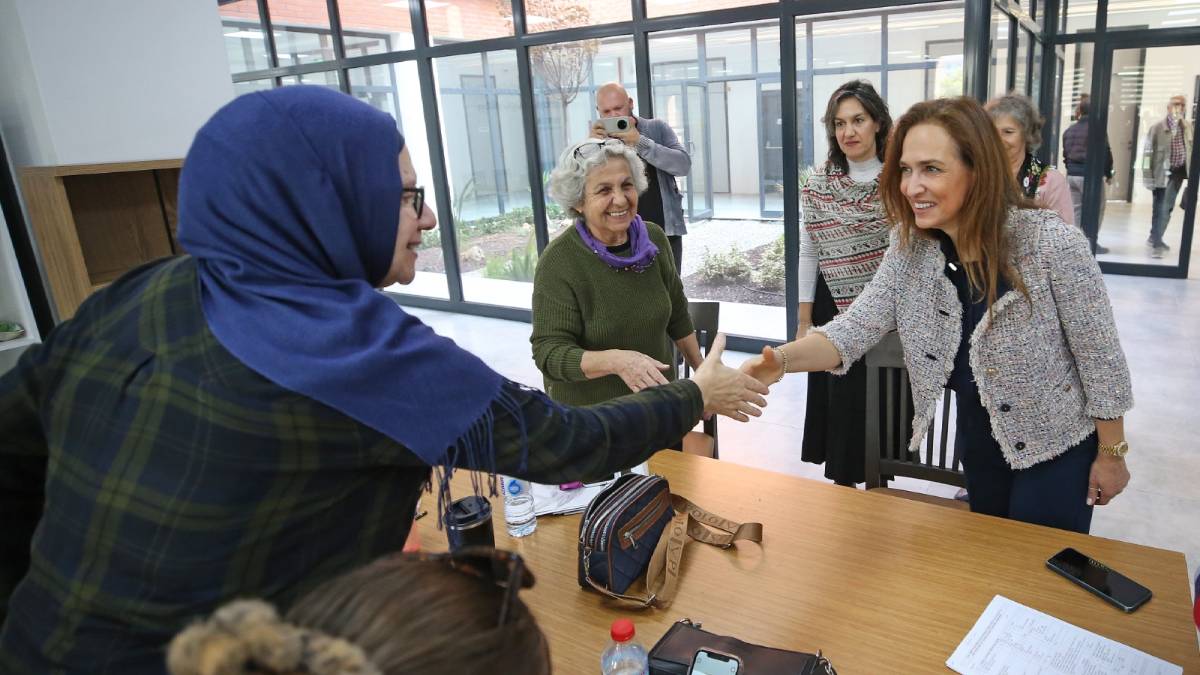Karşıyaka’nın mahalle merkezlerinde eğitim ve üretim seferberliği