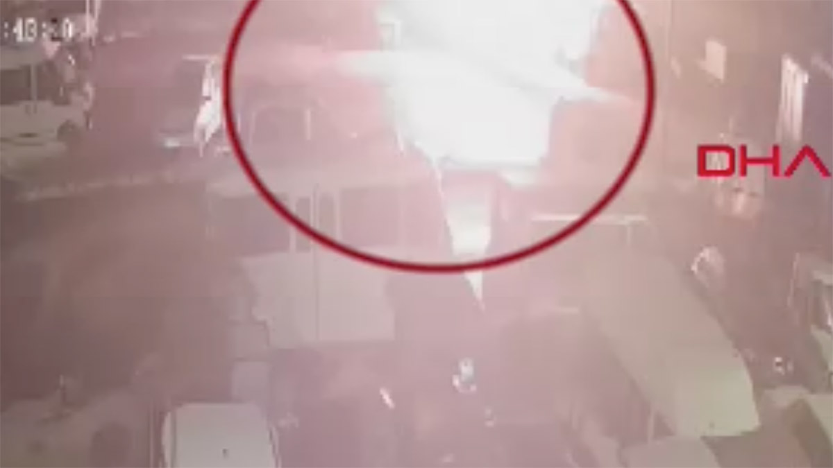 İzmir'de facia! Otobüste çıkan yangında 16 yaşındaki Abdullah hayatını kaybetti