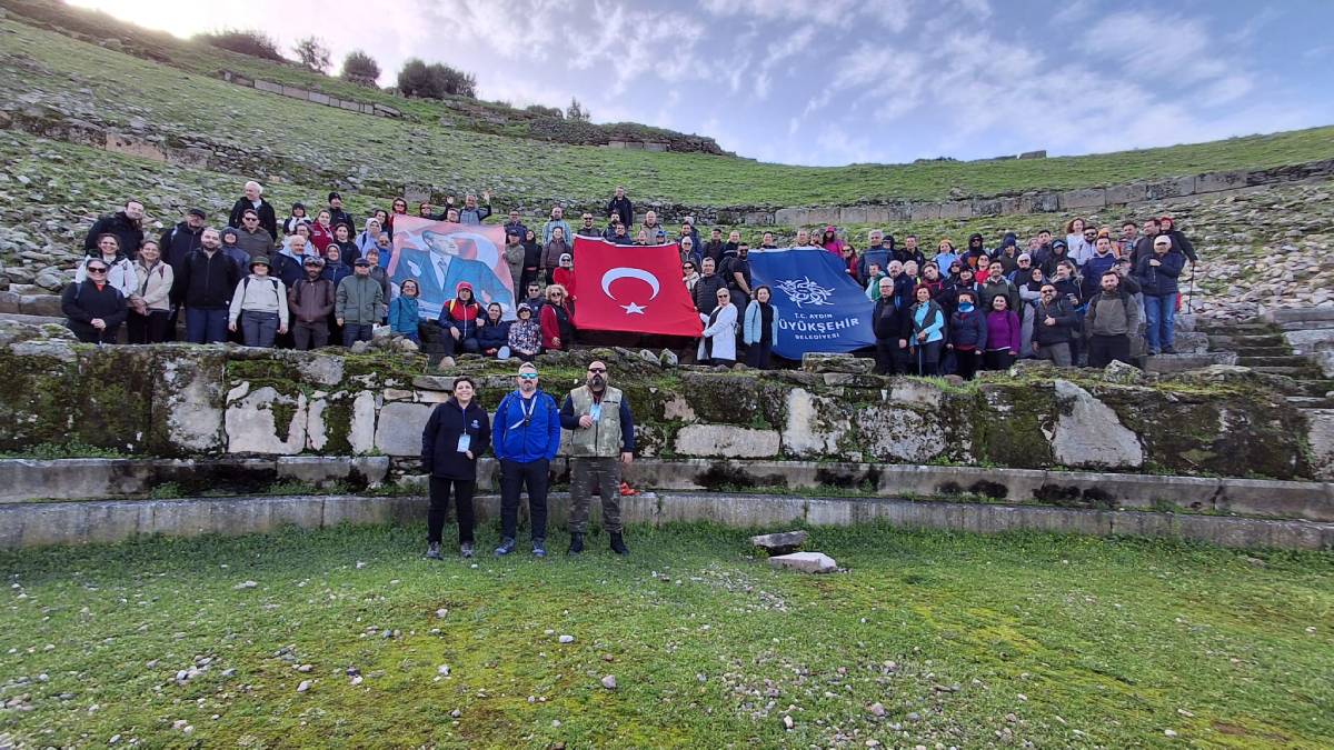 Başkan Çerçioğlu Aydınlıları tarihin kalbi Alabanda’da kültür gezisi ile buluşturdu