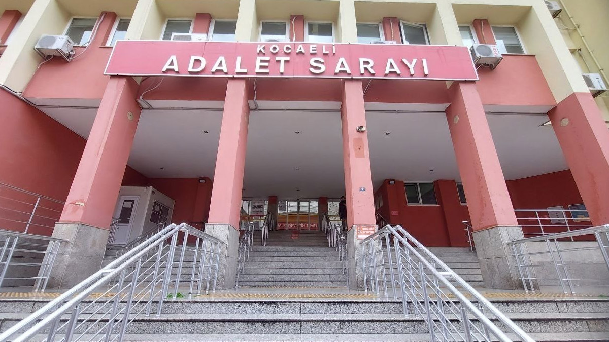 Kocaeli Adliyesi’nde adli emanet vurgunu: 1,5 kilo altını çalıp parça parça bozdurdu