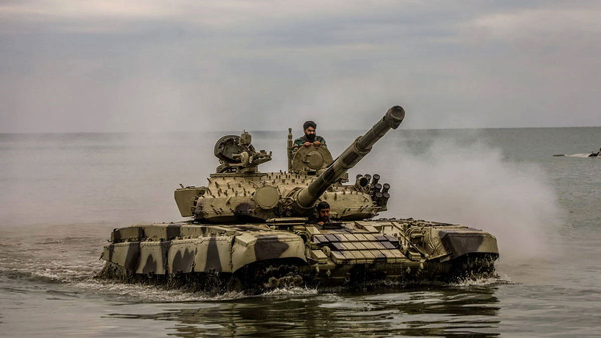 İran, Hürmüz Boğazı'nda askeri tatbikat başlattı