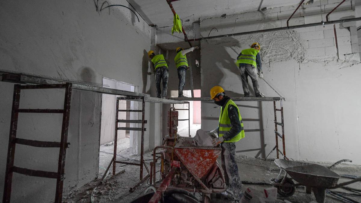 Eşrefpaşa Hastanesi’nin yeni binasında sona doğru