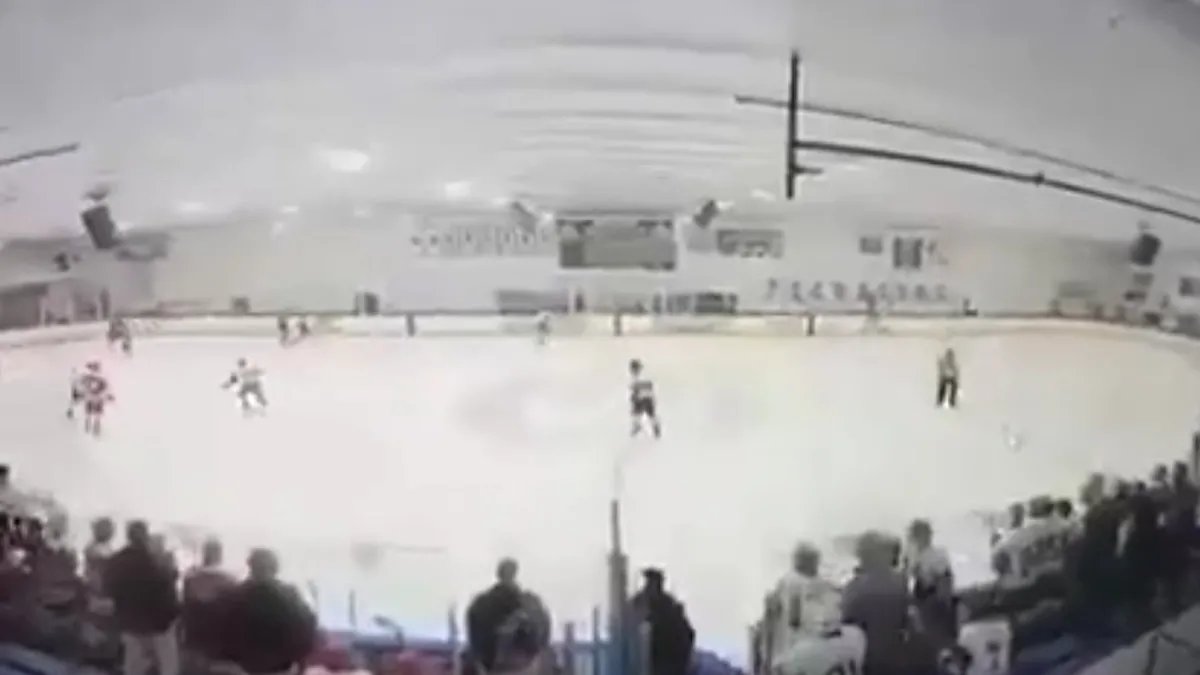 ABD’de buz hokeyi maçında silahlı saldırı: 3 kişi hayatını kaybetti