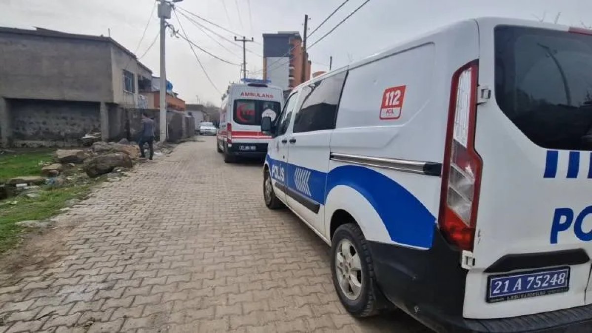 Diyarbakır'da şüpheli kadın ölümü: 21 yaşındaki Kübra Keleş, silahla başından vurulmuş halde bulundu