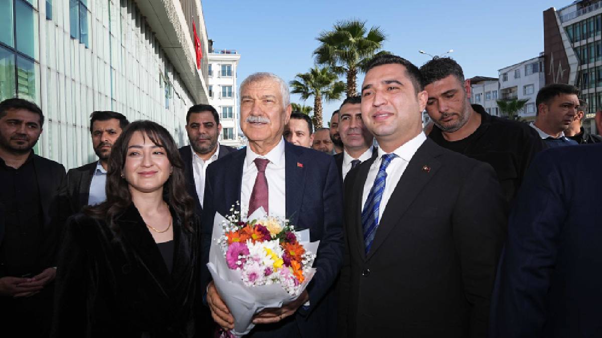 Zeydan Karalar, Kadirli Belediyesi’nin toplu hizmet açılışına katıldı