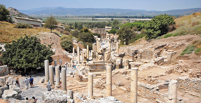 Prof. Dr. Gül Gürtekin Demir: Türk bilim alt yapısı Efes’i kazmak için yeterli