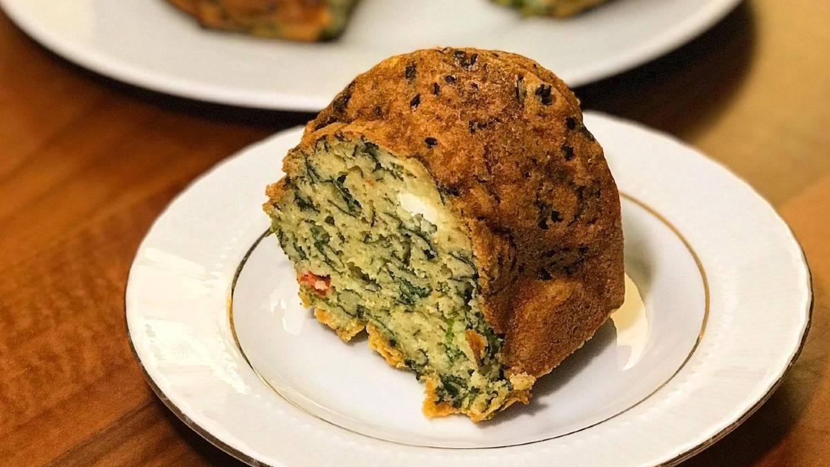 Beş çaylarına çok yakışacak: Lezzetli mi lezzetli tuzlu kek tarifi…