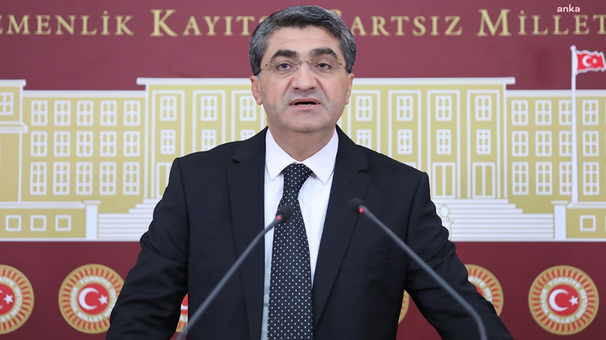 DEVA Partili Ekmen'den 'Aile Yılı' çıkışı: “Toplumsal güven çökerken aile nasıl kurulacak?"