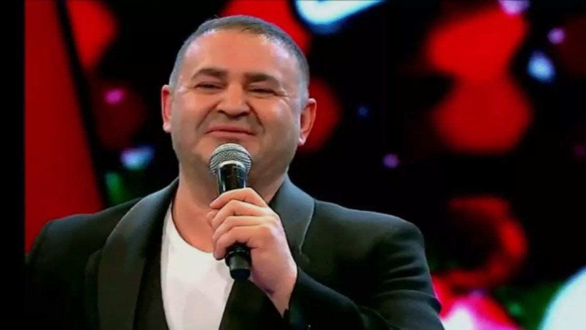 Şafak Sezer'in sır gibi sakladığı kızı ortaya çıktı: Şafak Sezer'in kızları Sudem ve Irmak şimdi ne yapıyor?