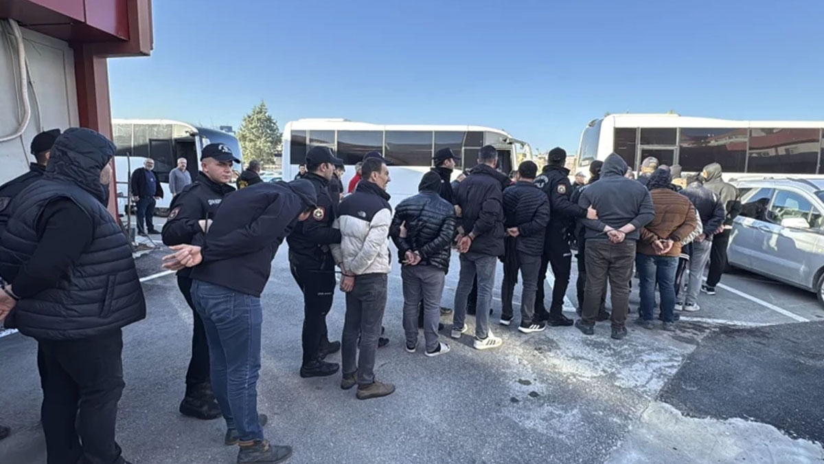 Uyuşturucu etkili hap ve kanser ilacı satışı yapanlara operasyon: 69 gözaltı